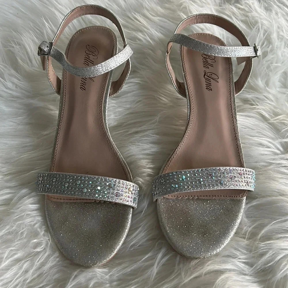 Bella Luna sparkle silver heels size 8 formal kitten heels wedding - Picture 2 of 5